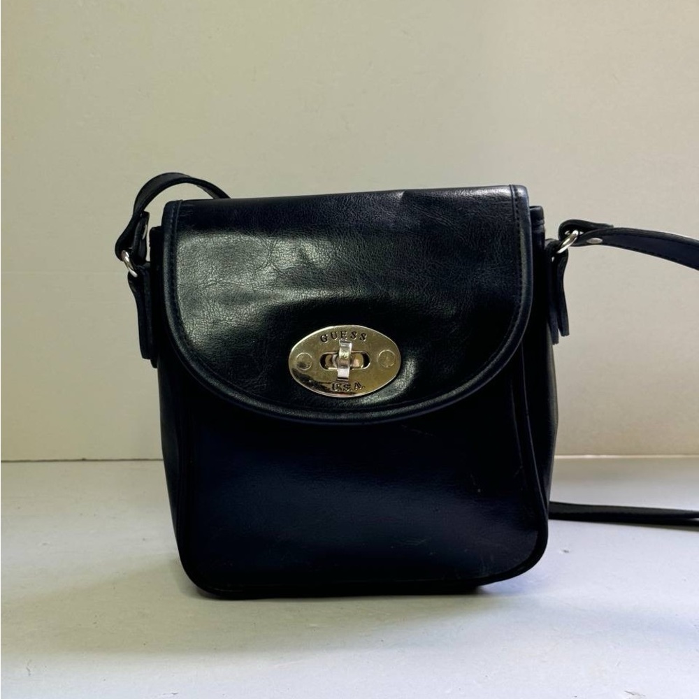 VTG Guess Leather Crossbody Bag